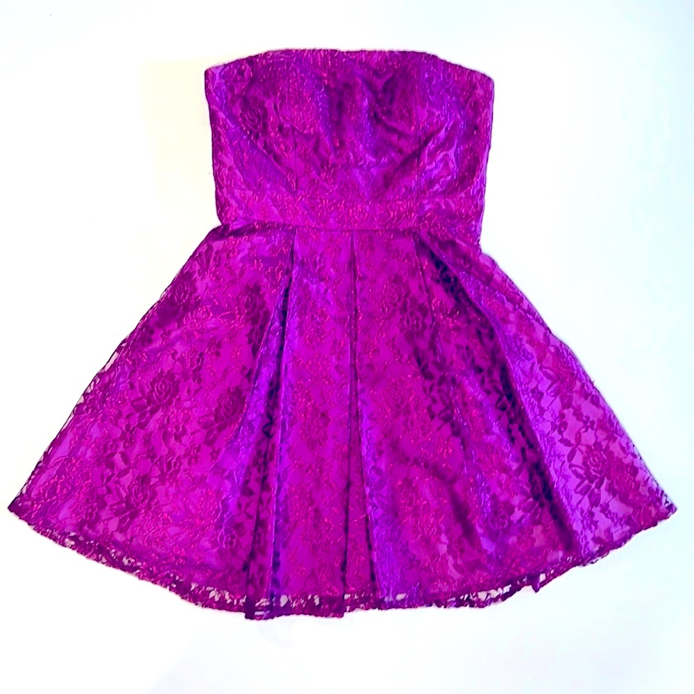 NEW lace cocktail dress, size 6